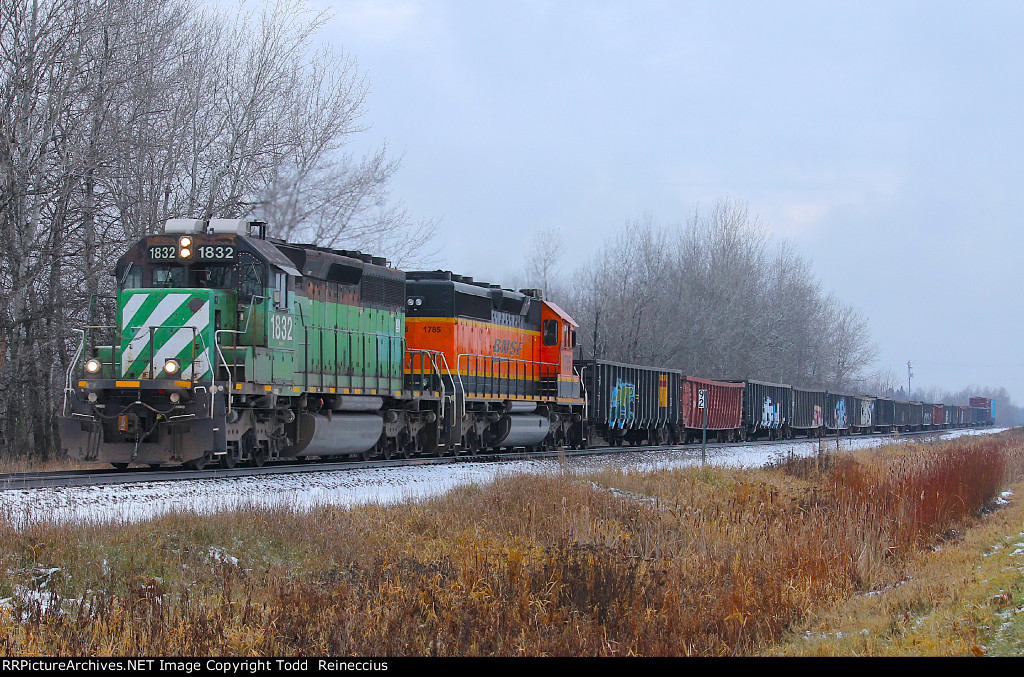 BNSF 1832